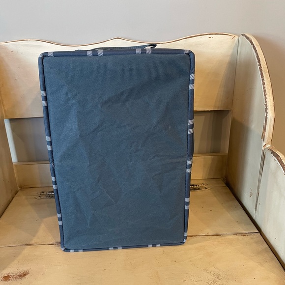 Thirty-one/ Your Way Navy blue with stripes Rectangle storage container. - Picture 7 of 7